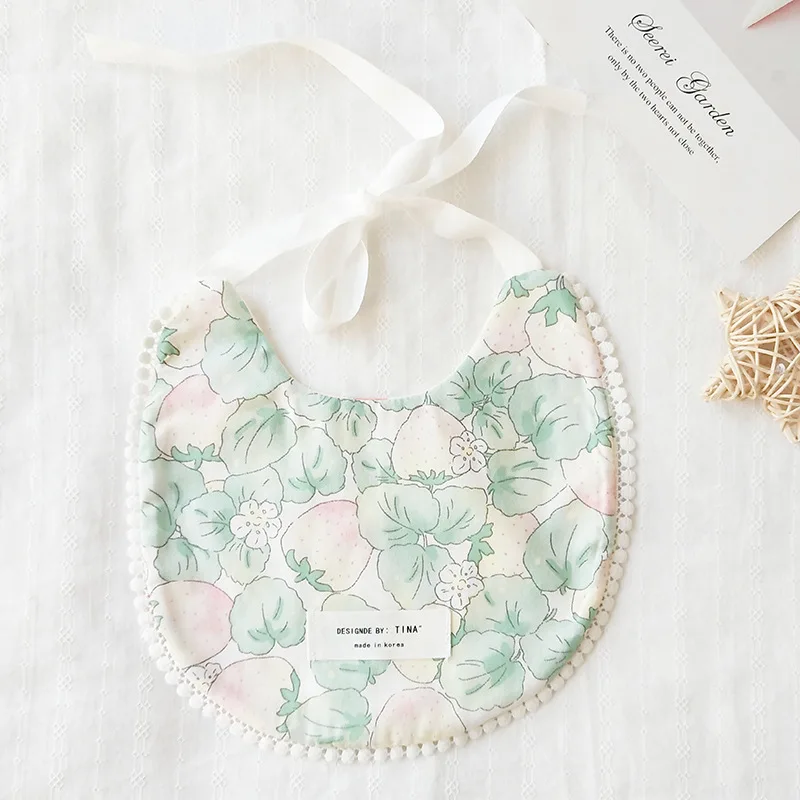 

Korean Style Baby Bandana Drool Bibs Cotton Muslin Bib with Lace Trim Absorbent Washable Drooling Bib for Newborn Infant Girls