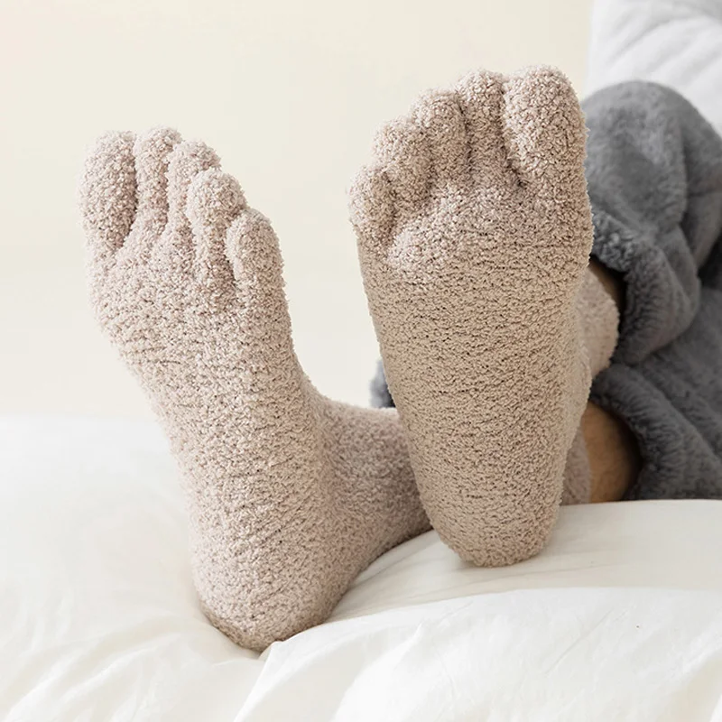 1/5 paia di calzini termici da uomo invernali spessi per tenere al caldo solido morbido velluto corallo soffice pavimento per dormire calzini corti a cinque dita