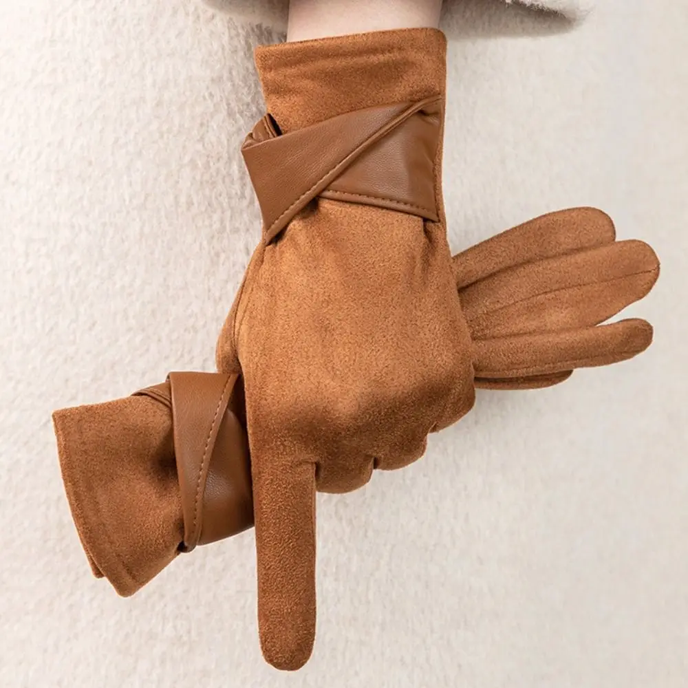 قفازات شتوية مخملية لطيفة من جلد الغزال سميكة وناعمة من جلد البولي يوريثان قفازات دافئة على الطراز الكوري للنساء لركوب الدراجات في الهواء الطلق