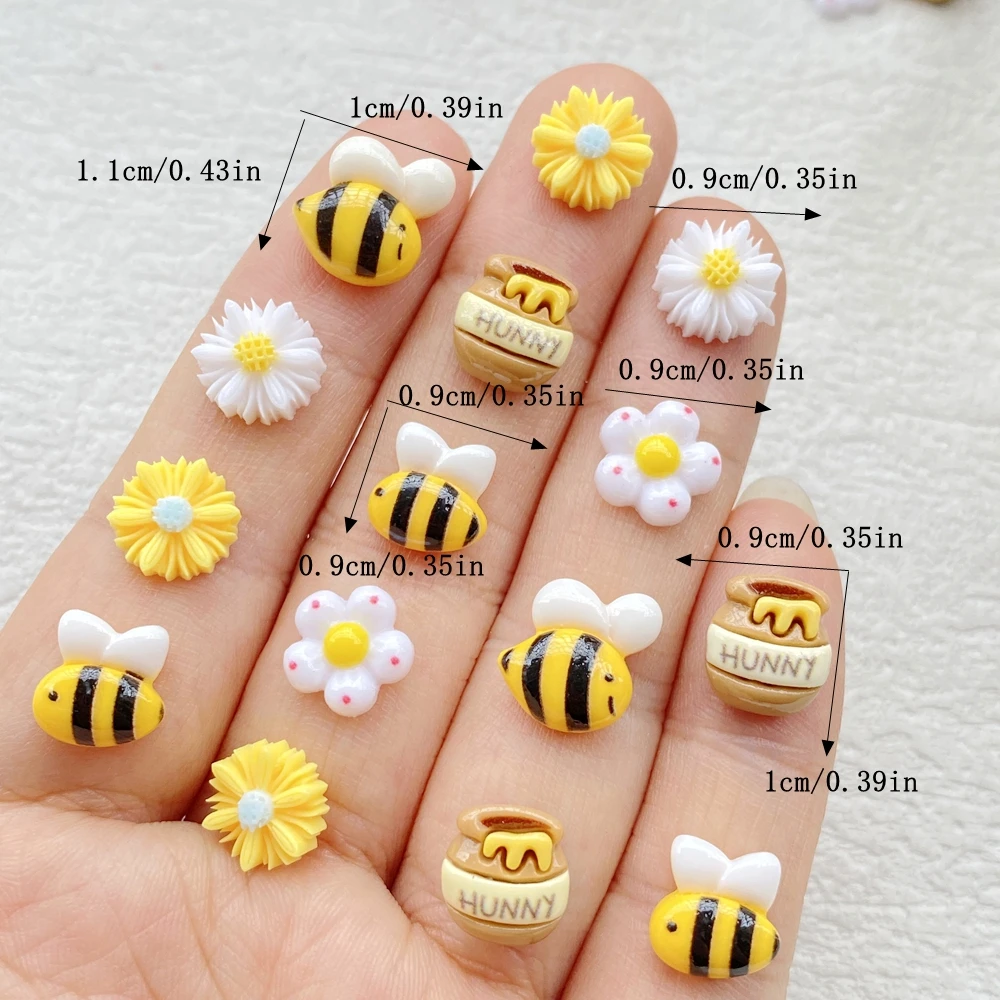 50 Stück niedliche Mini-Cartoon-Bienen aus Kunstharz, kleine Blumen, Chrysanthemen, Kunstnägel mit flacher Rückseite, DIY-Scrapbook-Dekoration, Schmuck, Bastelarbeiten – Detail 1