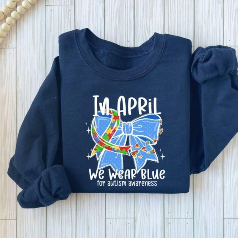 في أبريل نرتدي قميصًا أزرقًا، سويت شيرت للتوعية بالتوحد، قميص تعليمي خاص، دعم التوحد، قميص بقلنسوة للمعلم لشهر التوحد #2