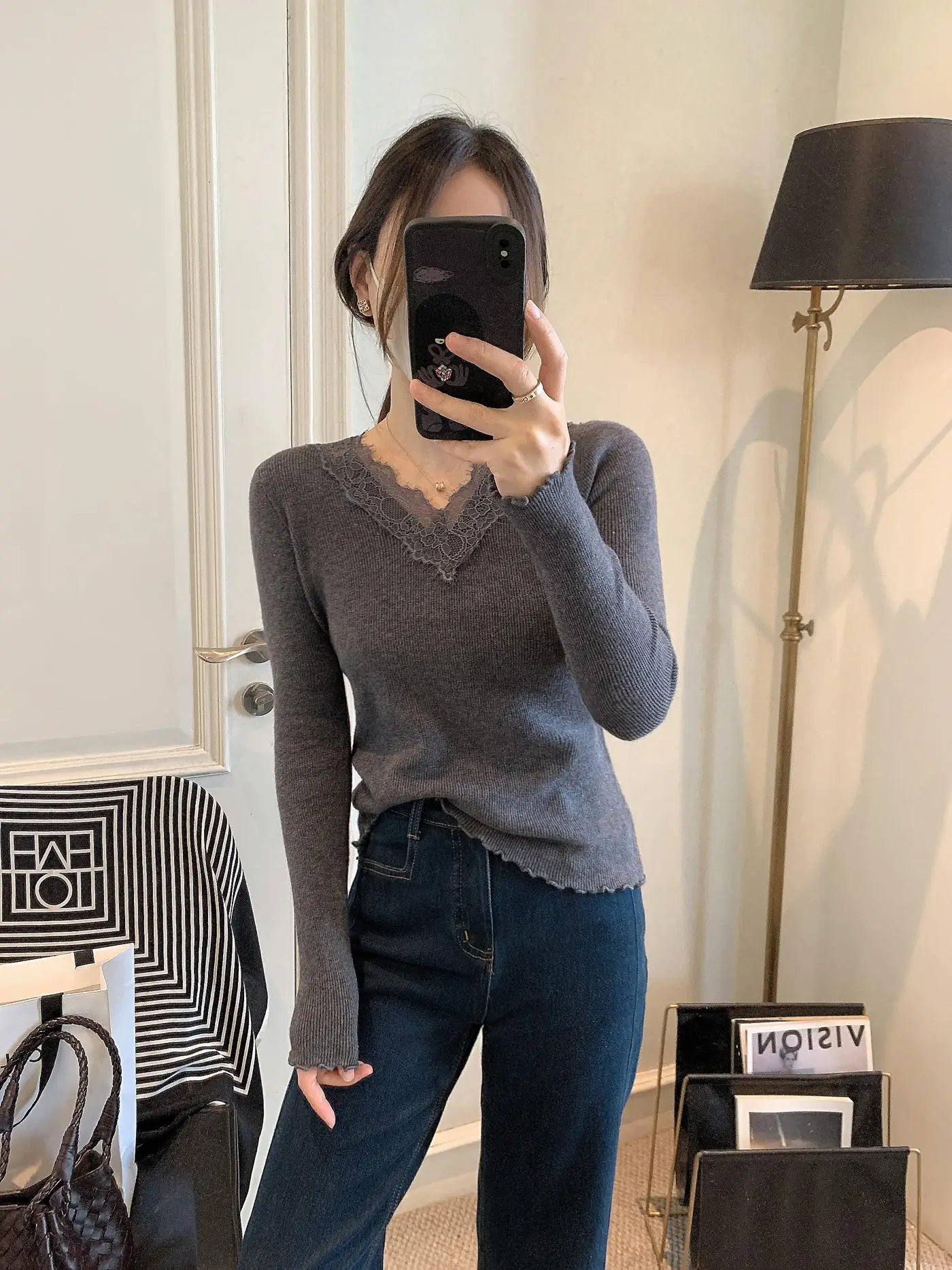 

Women's Wool Knitted V-Ne Top Lace Patchwork Wooden Ear Trim Slim Fit Korean Sle Long Sve Base irt Autumn Winter New...