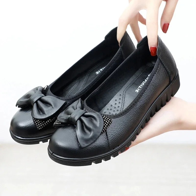 Woman\'s Flats Loafers Shoes Soft Genuine Leather Casual Shoes Big Size 35-42 Mocassin Boat Shoes for Women Hook Loop de mujer