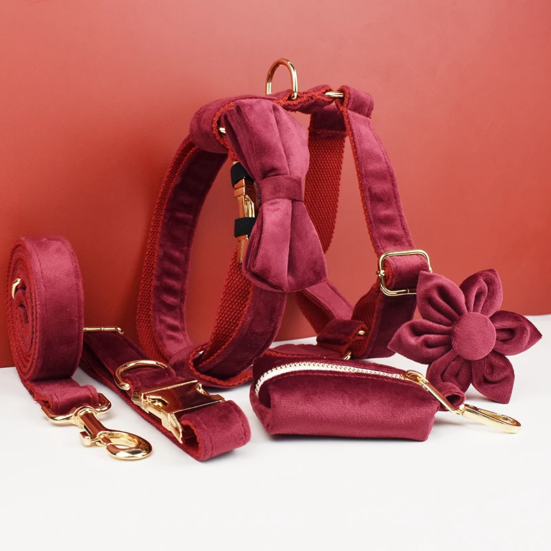 

6PCS SET Personalized velvet dog collar and dog harness leash set can be combined to engrave fashionable dog collars