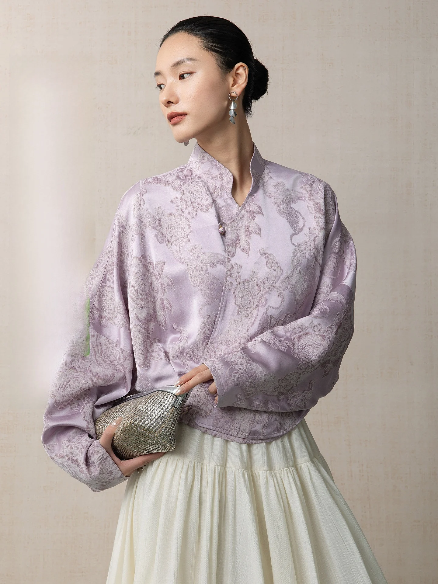 

Женская блузка Anytime Light Purple из шелка с рукавами-крылышками, улучшенная версия, с вышивкой в стиле льняной ткани, новый китайский стиль, с завышенной талией