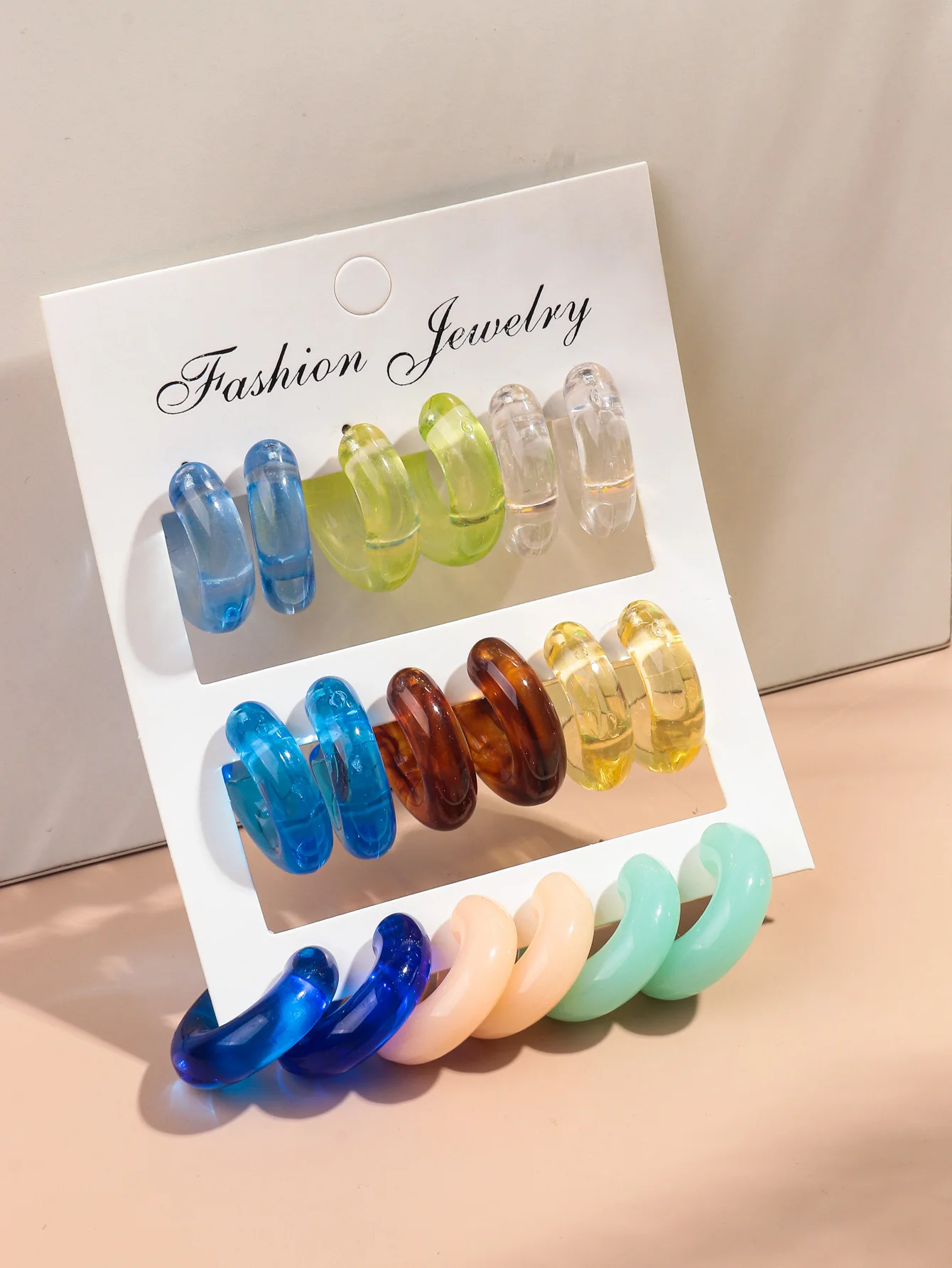 18 teile/satz bunte Acryl kleine Kreis Creolen für Frauen Vintage Harz geometrische C-Form Tropfen Ohrring Modeschmuck – Detail 10