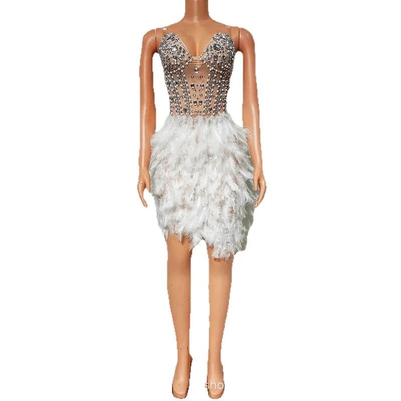 

Высокое чувство дизайна, платье с разрезом и перьями, модель для взрослых, подиум, модная одежда, платье для ежегодной встречи, комбинезон для свадебного гостя