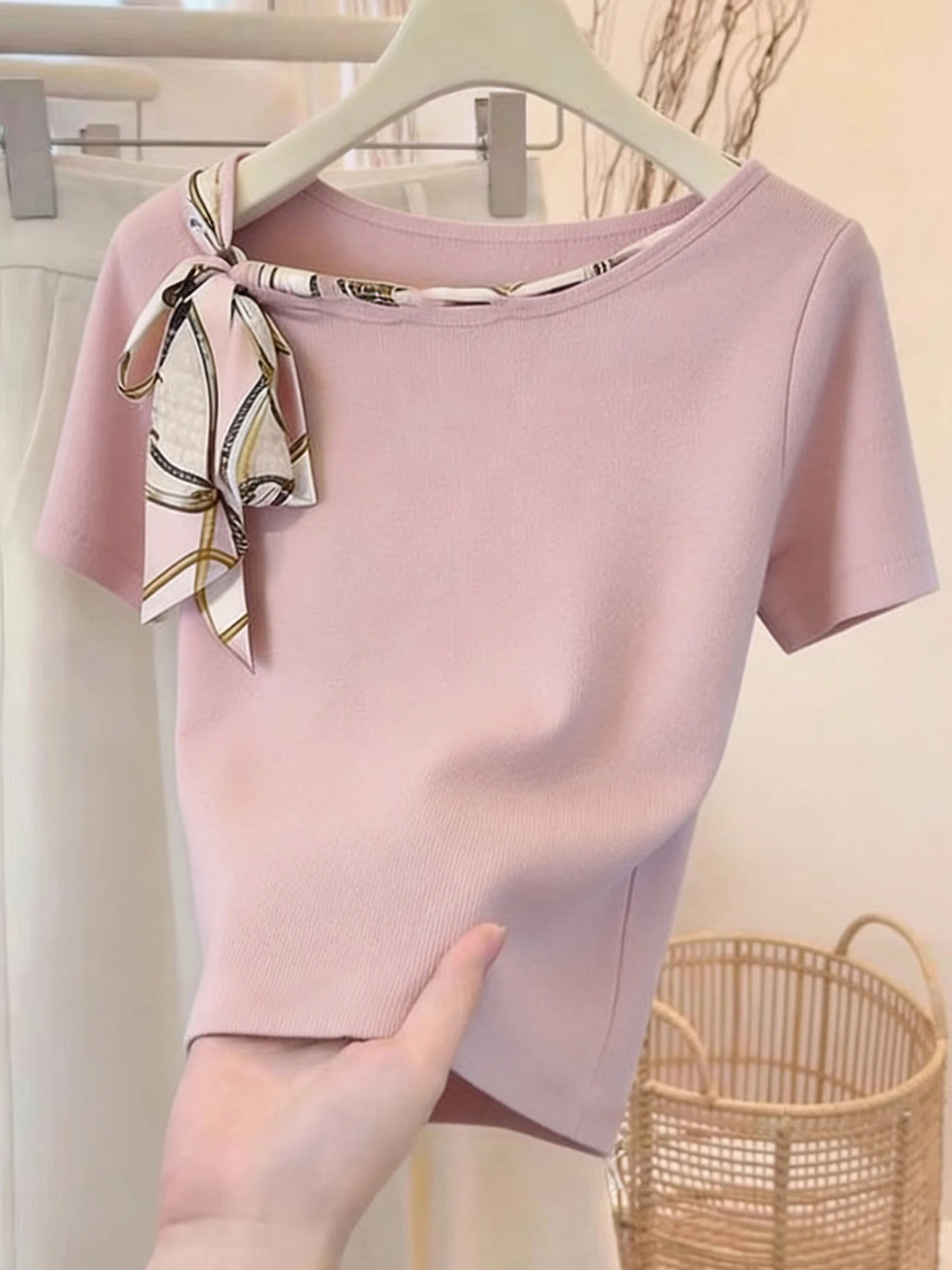 

Pink Knitted T-Shirt Belt Design Slimming Summer Commute Women's Skin-friendly Straight Cut Short Sleeve Basic Color