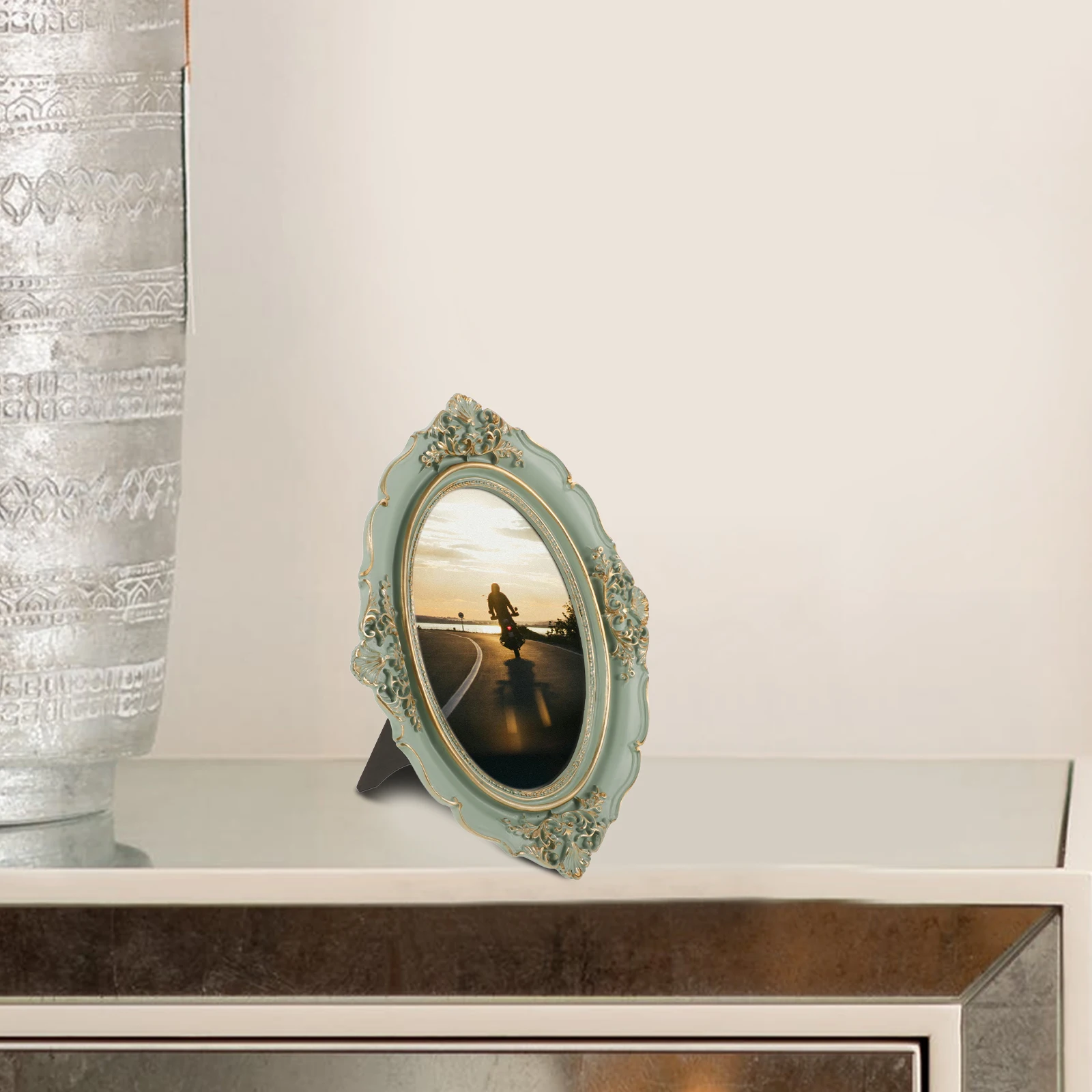 

Vintage Resin Photo Frame European Decorative Wall Tabletop Picture Frame Retro Display for Home Office Decor