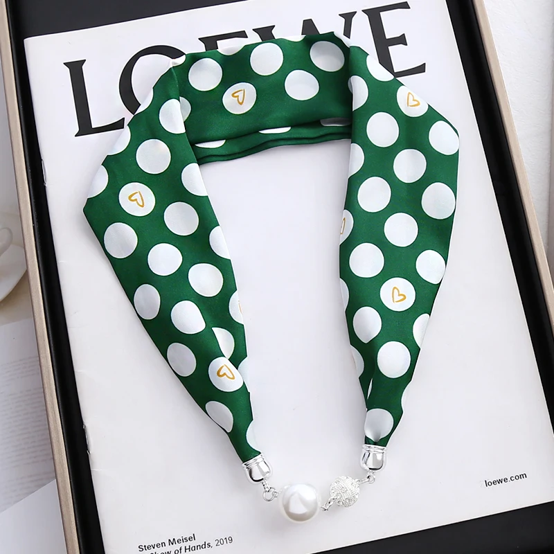 Spring Autumn Shirt Decoration Pearl Magnetic Snap Imitated Silk Scarf Necklace Ladies Fashion Floral Printed Neckerchief