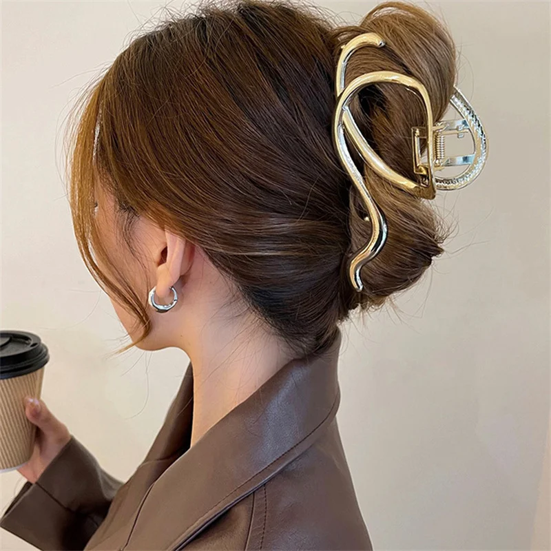 Pinza para el pelo de Metal dorado y plateado para mujer, accesorio elegante con ondas geométricas, abrazaderas grandes de mandíbula de cangrejo Punk, tocado 2023