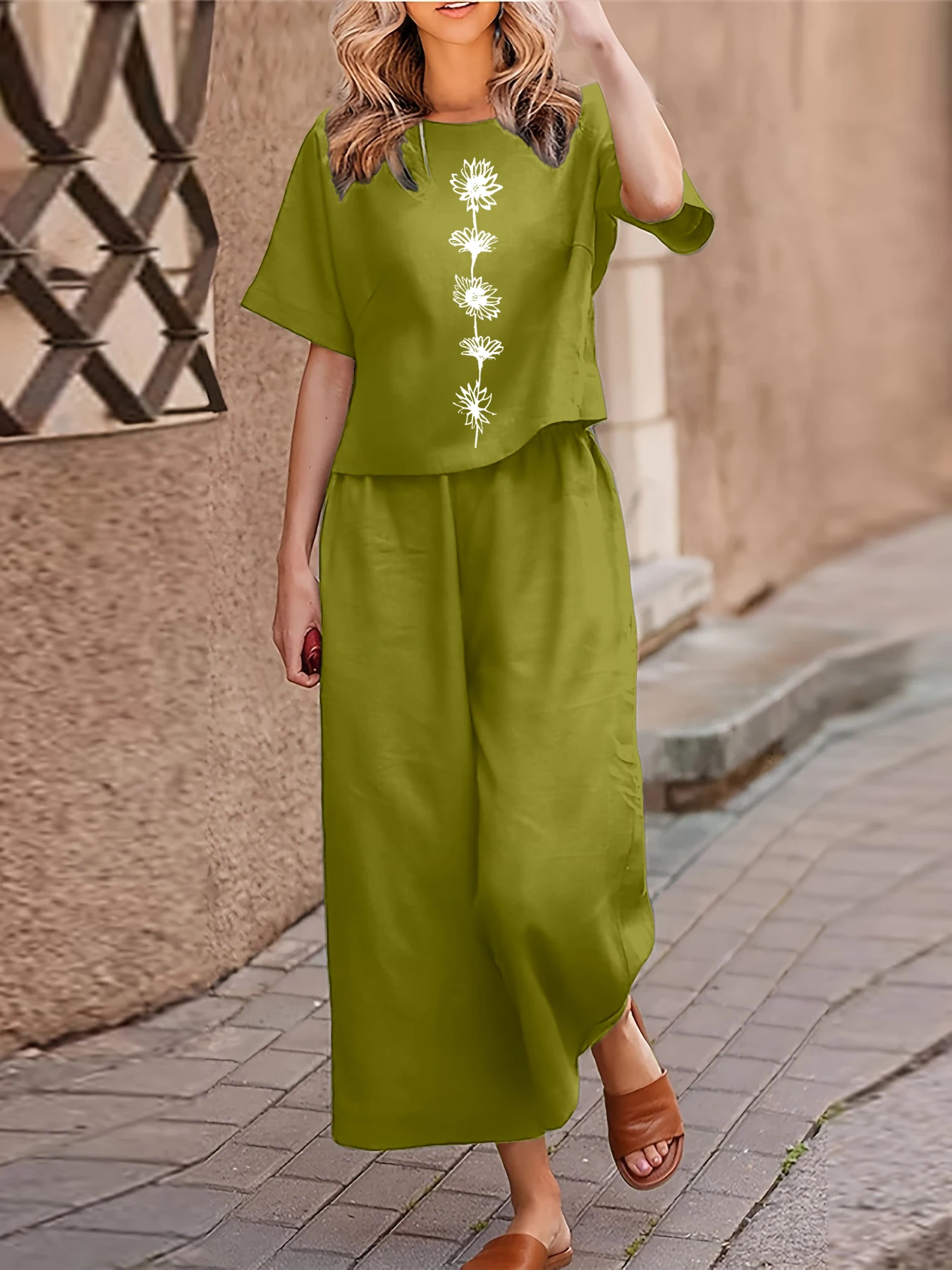 

Женский повседневный комплект из двух предметов больших размеров, футболка с короткими рукавами и принтом, брюки, комплект из двух предметов, свободный круглый вырез