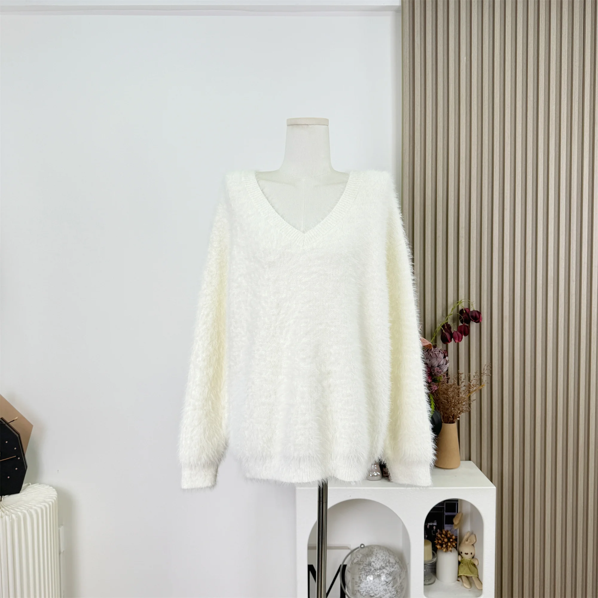 

Women's V-neck Long Sleeve Mink Cashmere Sweater Loose Slimming Soft Autumn Winter Knitwear Comfortable Lazy Pullover Tops F526