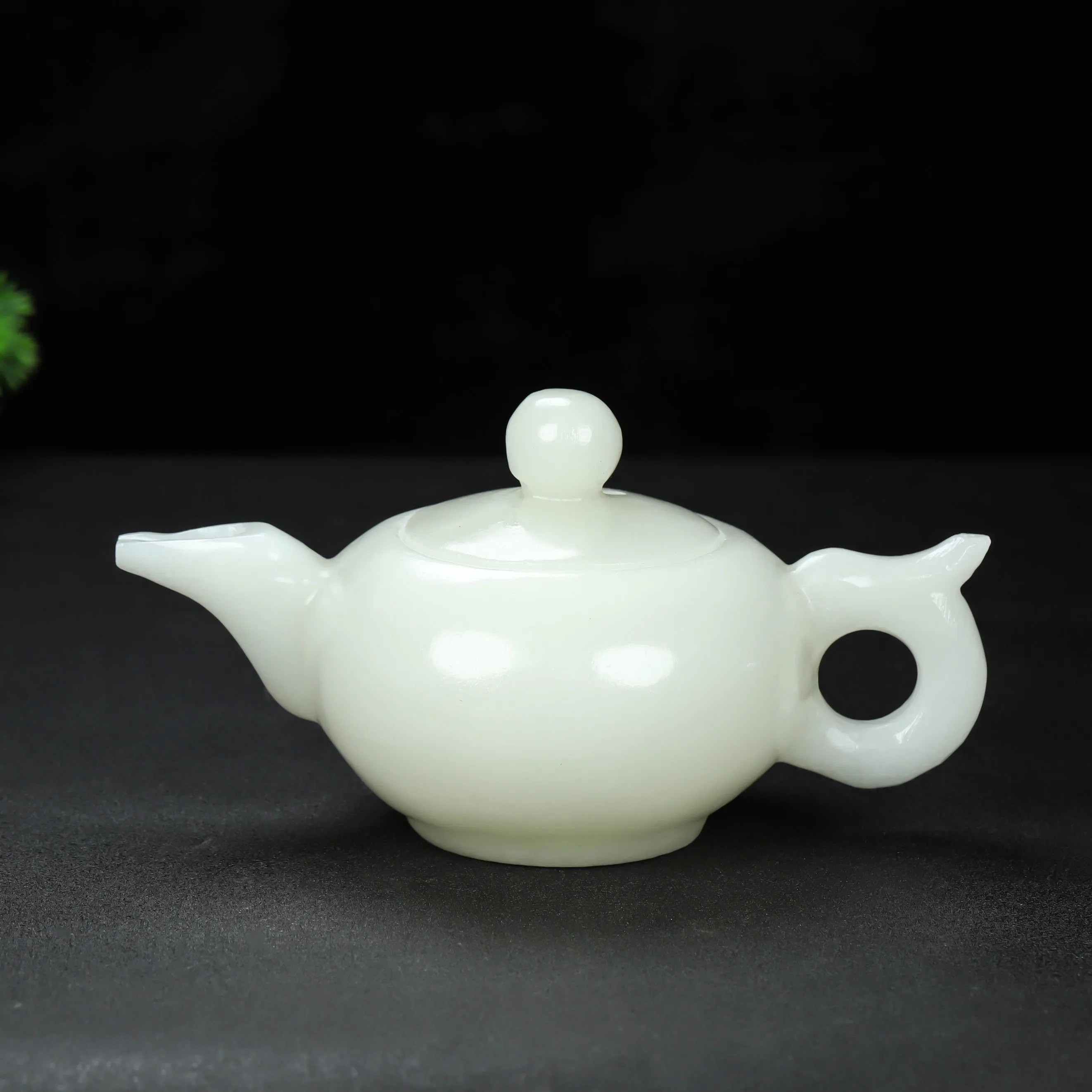 Exquisite Chinese Natural Afghanistan white jade teapot and small cups