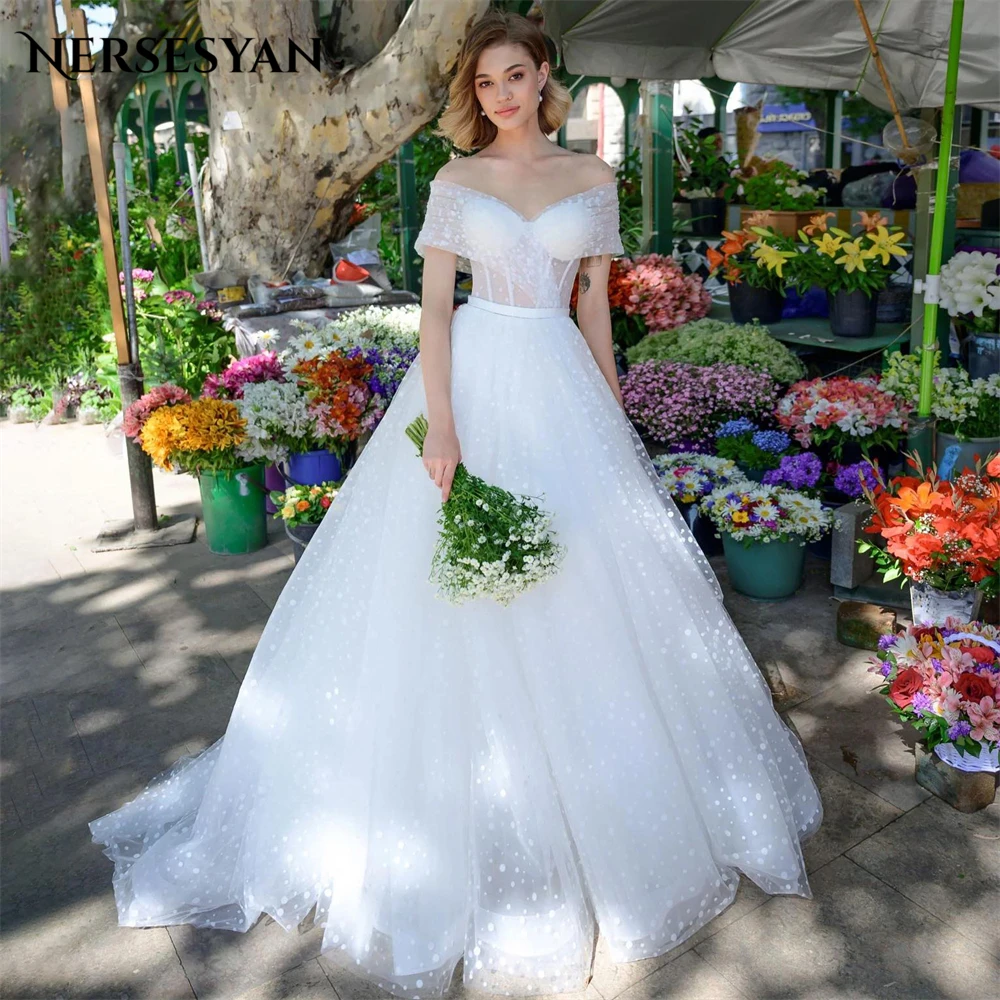 

Nersesyan Boho Dot Wedding Dresses Pleated Off Shoulder A-Line Backless Bridal Gowns Floor Length Princess Solid Bride Dress