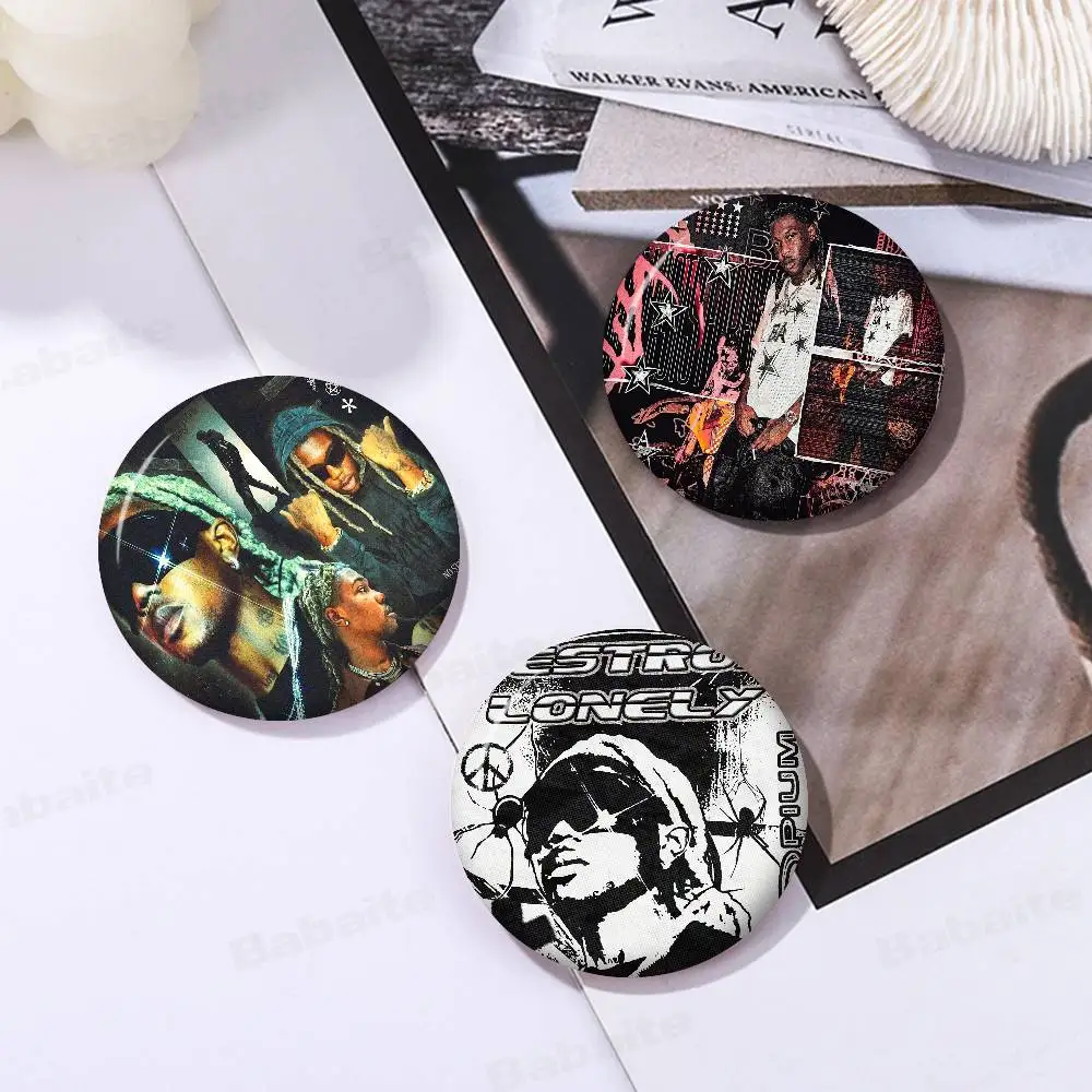 D-Destroy وحيدا مغني الراب 58 مللي متر لطيف أنيمي الشكل أيقونة شارة اليدوية صفيح بروش لحقيبة الظهر الملابس الصدر حلية الهدايا #4