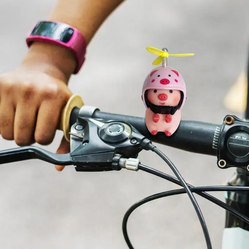 Lovely Animal Figures With Propeller Helmets Cute Swine Handlebar Toy Piglet Motorcycle Handlebar Ornaments Motorcycle Supplies