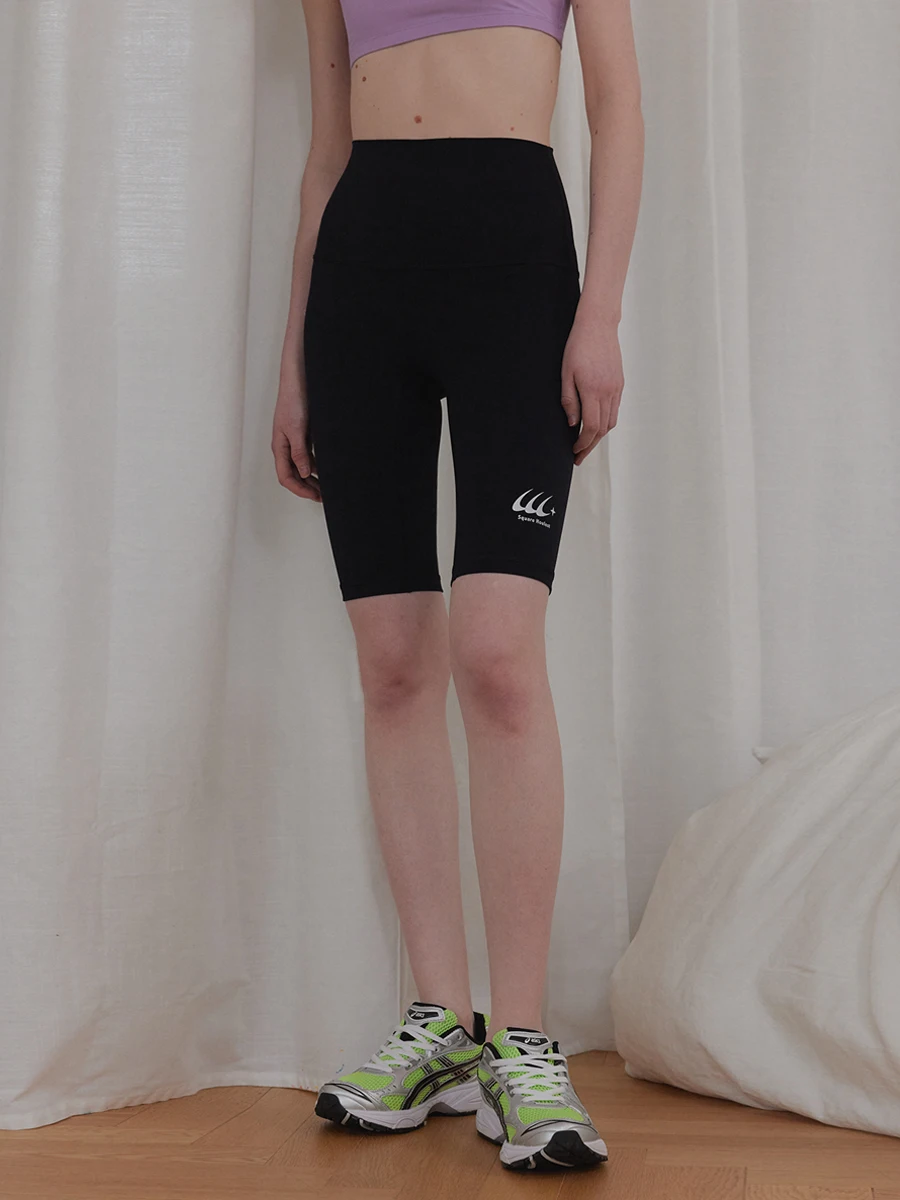 High-Waist Sporty Shorts Women's Summer Yoga Fitness Tight Shorts Quick-Dry Square Hole Design for Young Adults 18-24