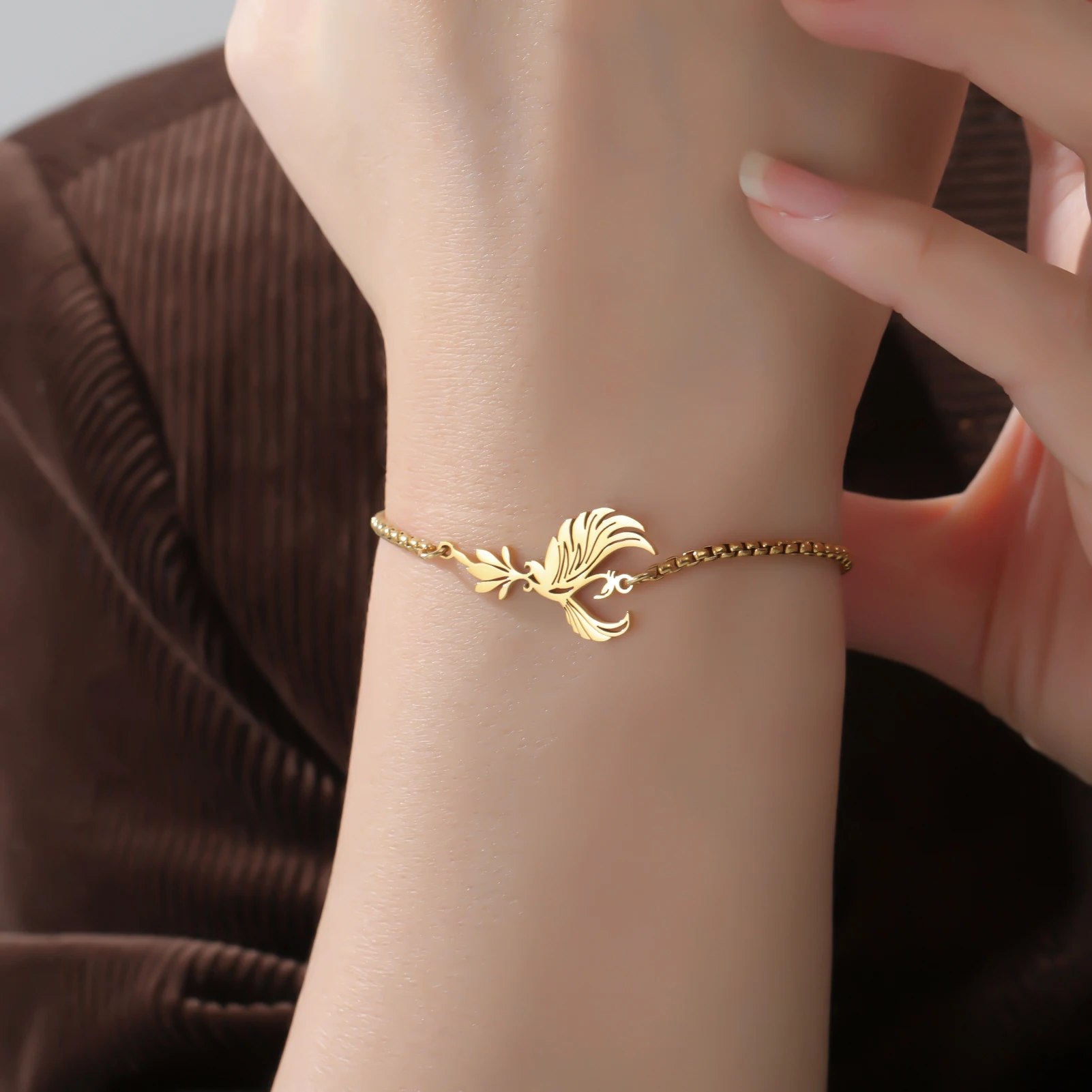 Reborn God Bird Phoenix Supernatural Talisman Amulet Bracelet Gift for Woman Men Bangle Gold Color Stainless Steel Chain Jewelry view 3