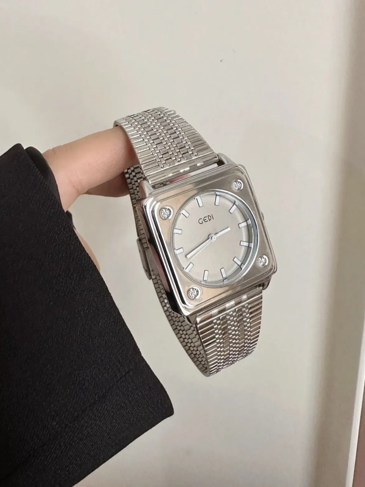 Simple And Stylish Korean-Style Women'S Student Watch, 2026 New Model, Genuine Product, Large Dial, High-Fashion Design.