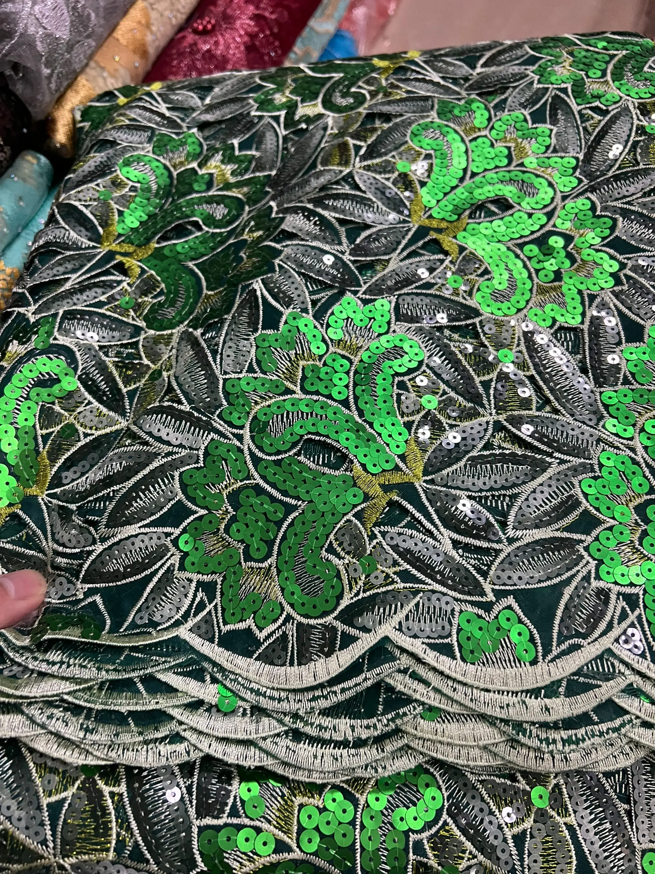 

2026 Nigerian Sequins Tulle Lace Fabric High-Quality Embroidery African Net Cloth for Prom Dresses Beads 5 Yards XL178