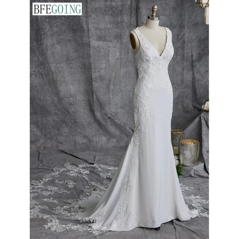 

Русалка/Труба Кружевные креповые свадебные платья Часовня со шлейфом Индивидуальные свадебные платья без рукавов с v-образным вырезом длиной до пола