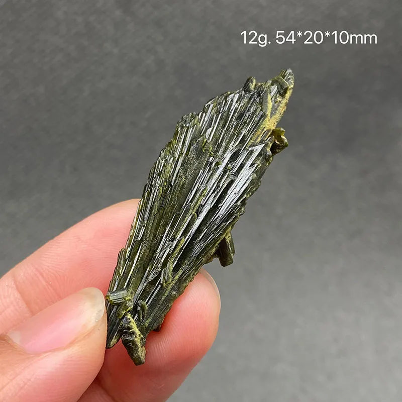 

100% Natural Feathery green tourmaline Mineral Specimens Stones and Crystals Healing Crystal