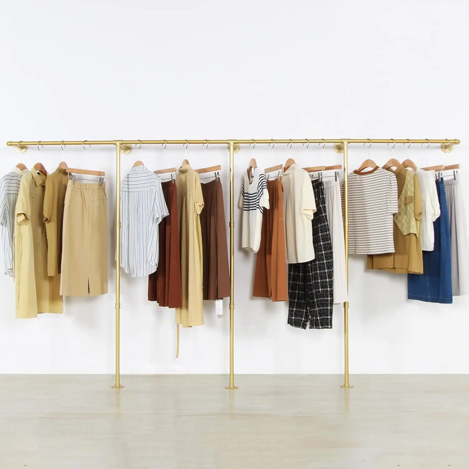 

Gold Pipe Clothing Ra For Hanging Clothes Ra With 3 T-Bar Design,Nano Gold Finish, Heavy Duty Industrial Clothing Ra Wall