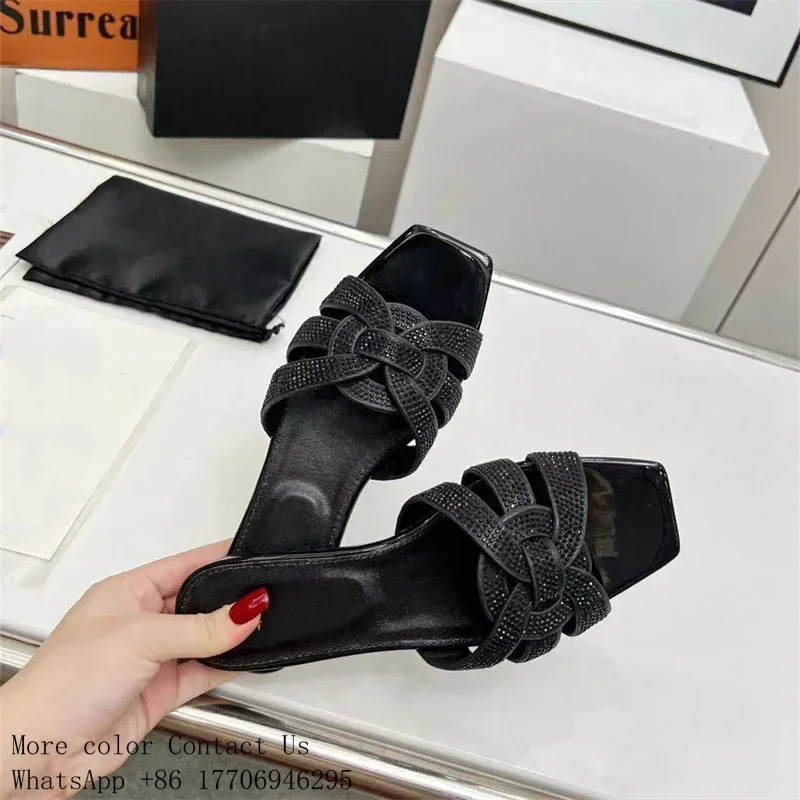 Sendal Wanita Tribute Designer, Sendal Santai Model Kartun Kepala Besar Oran Klasik, Sendal Kulit Asli Lembut dengan Hiasan Logam