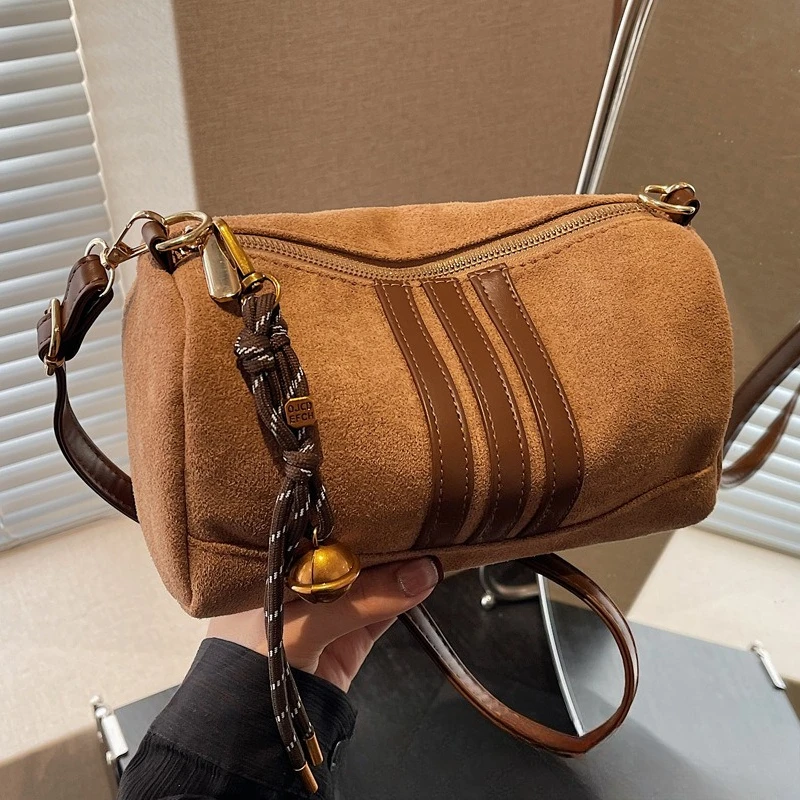 

Sophisticated Womens Spring Shoulder Bag Casual Fashion Crossbody Phone Purse Retro Versatile Underarm Bag