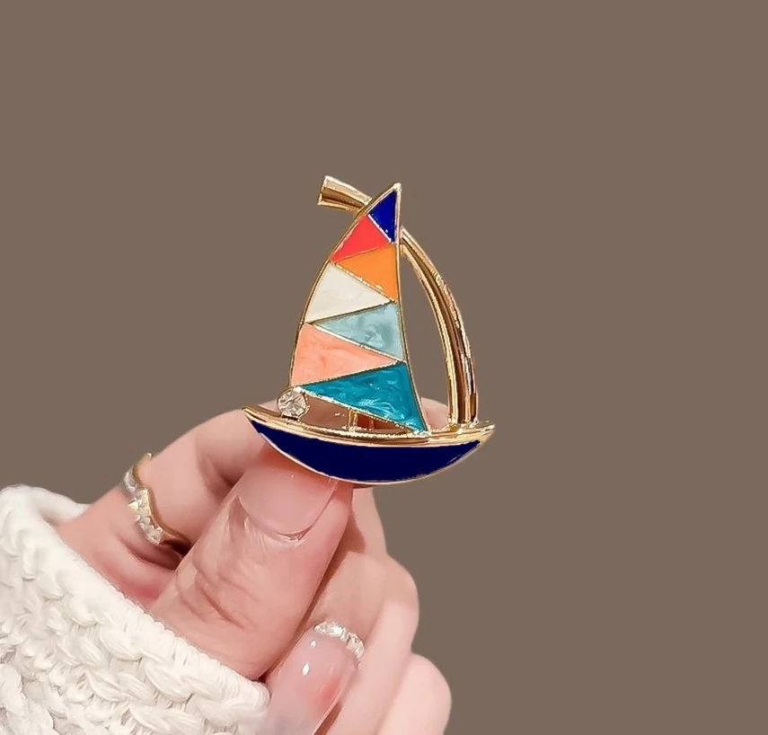 Trendy Sailing Boat Brooches for Women Men Pearl Ship Sea Transport Enamel Pins Casual Party Accessories Gifts