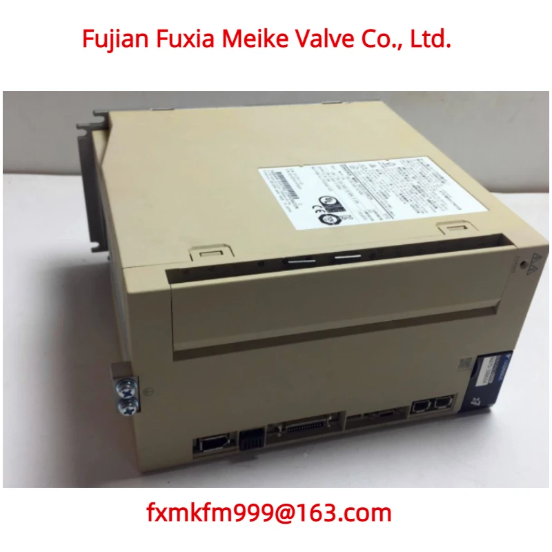 

SGD7S-2R8A30A002 SGD7S-1R6A00A002 SGD7S-1R6A30A002 New Original Drive