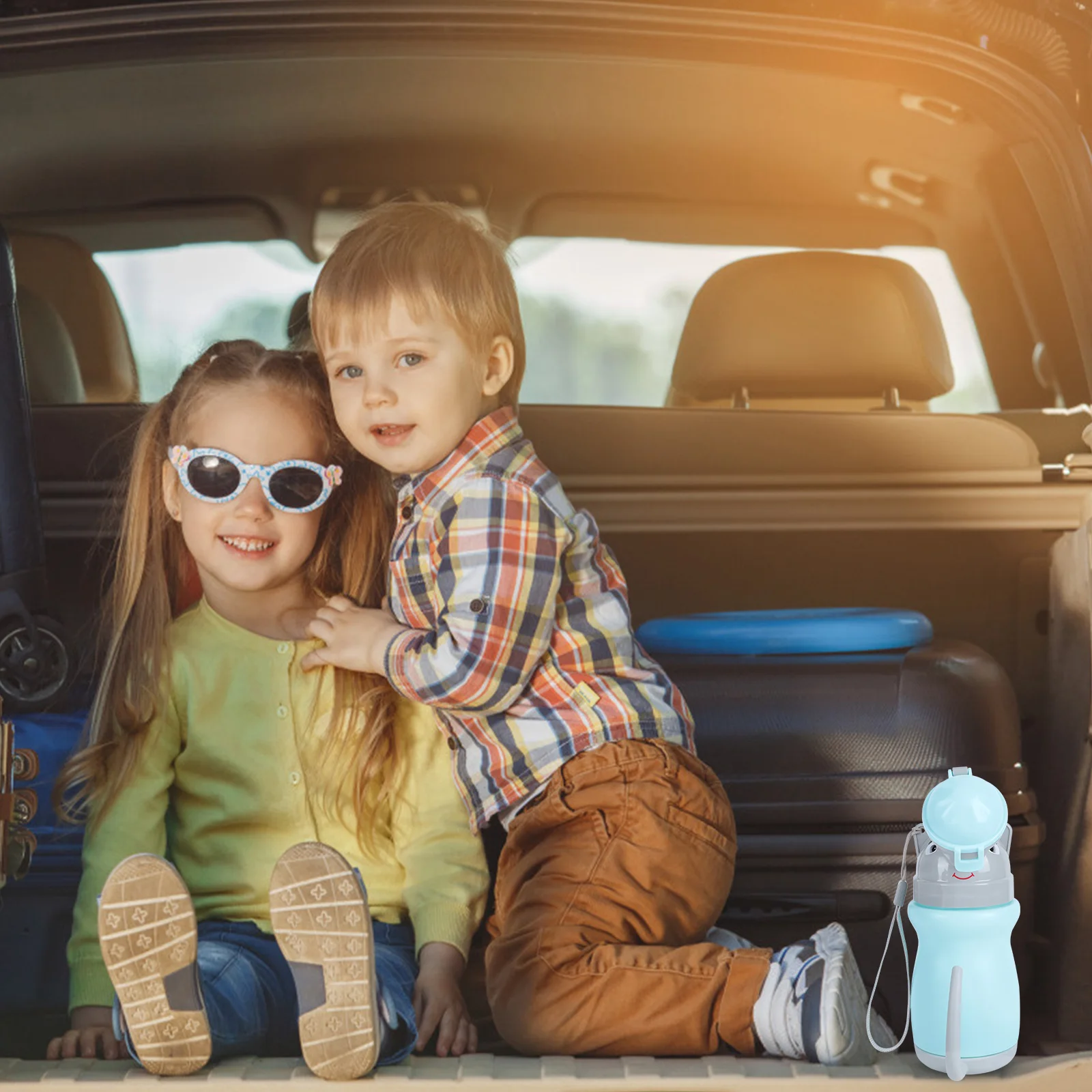 

Portable Urinal Bottle for Toddler Travel Potty Blue Abs Pee Cup Child Emergency Toilet Reusable Durable Lightweight