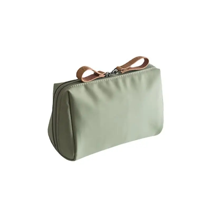 

2026 Hot Minimalist Makeup Bag for Women's Travel, Portable Makeup Storage Bag, Mini Size, Portable Lipstick Bag, Storage Bag