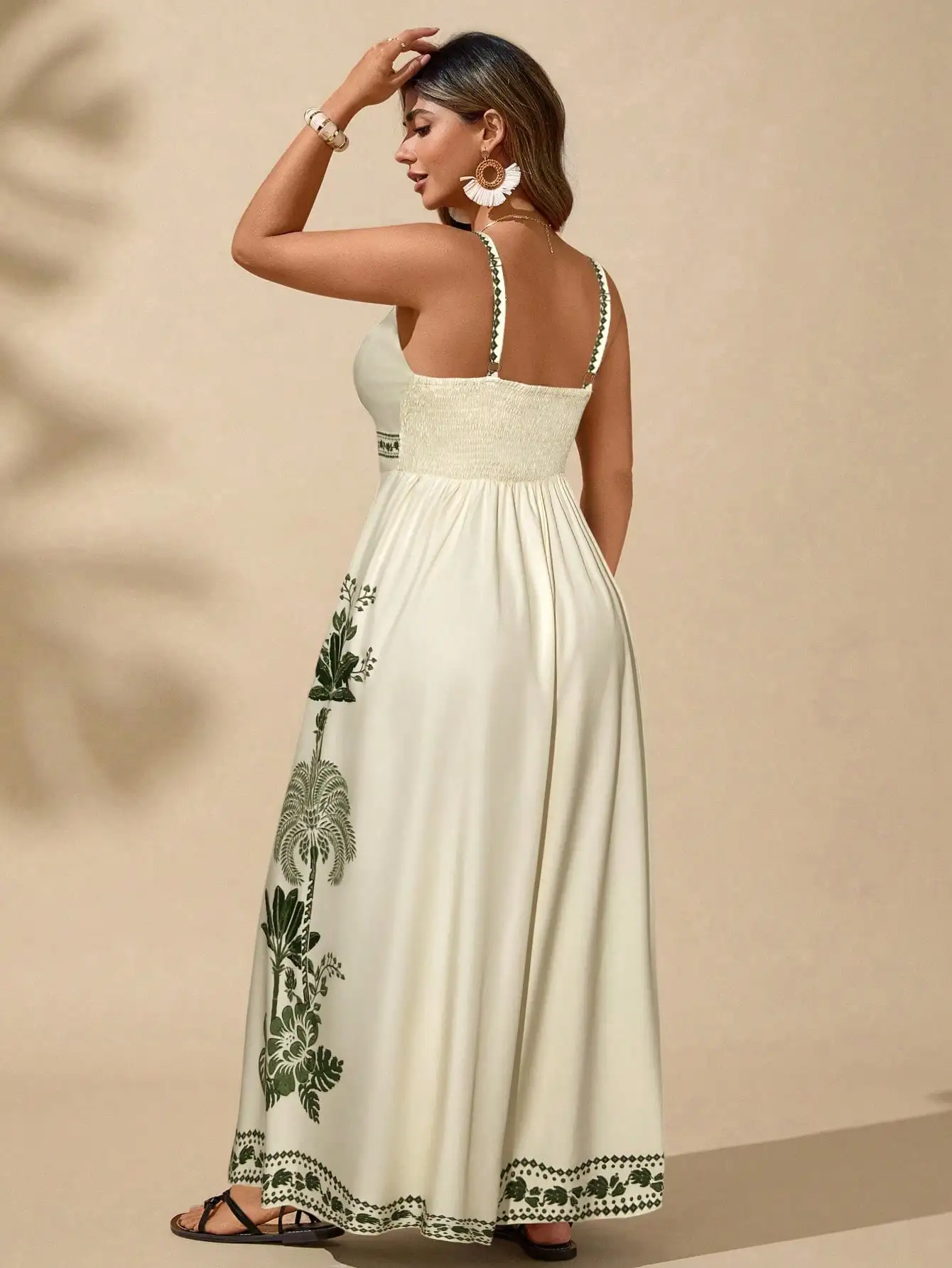 

Летнее пляжное платье с глубоким V-образным вырезом и принтом тропических растений, в стиле бохо для отпуска