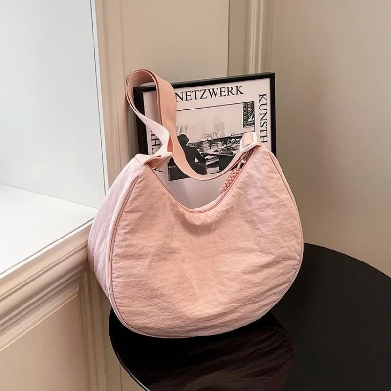 

Luxury Brand Ladies Crossbody Bag Crafted From Premium Leather Featuring Trendy Design And Classic Designer Paris Appearance​