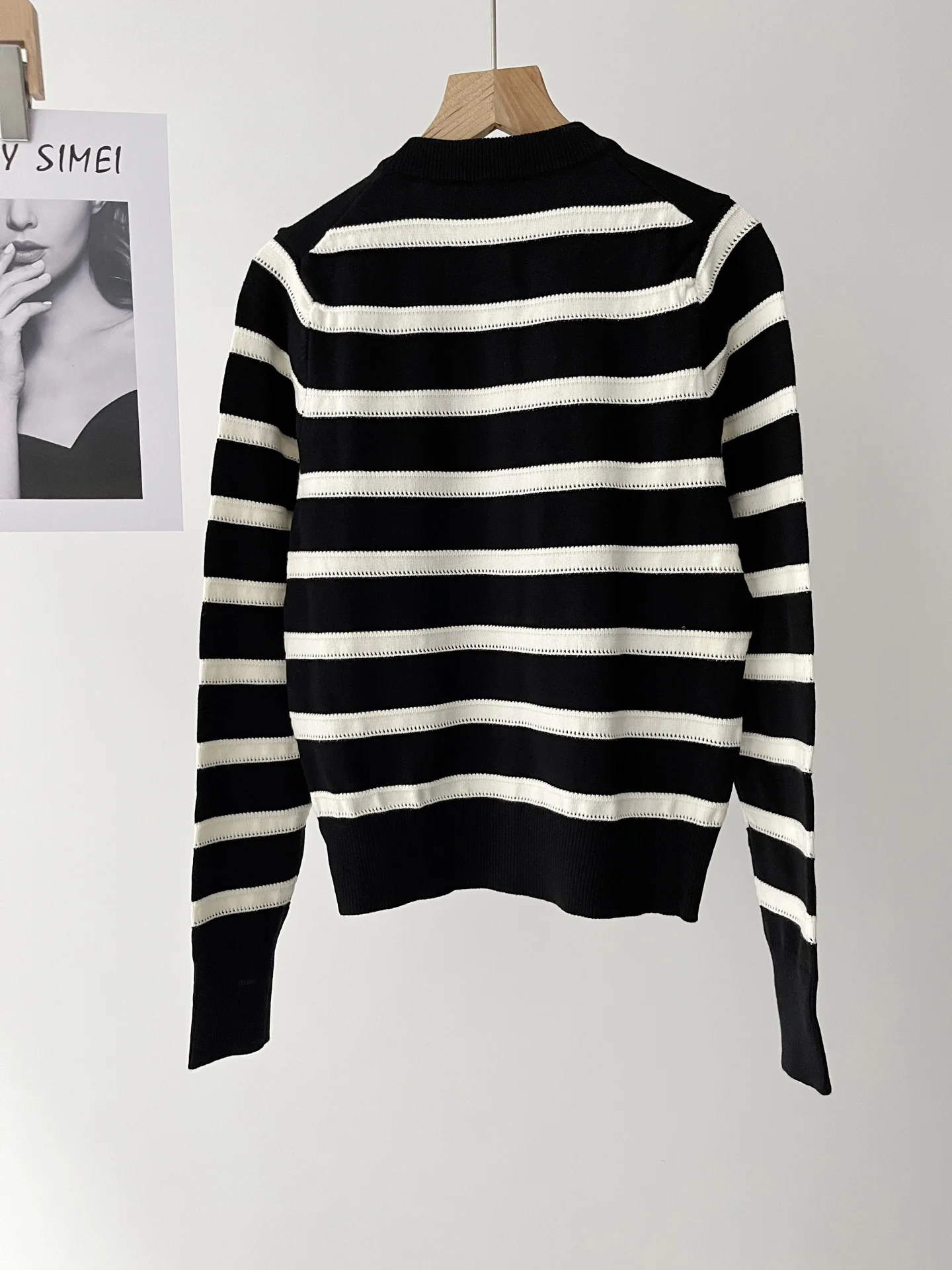 Damen Frühjahr neuer Pendler pflegeleicht fein gestreifter Strick-Cardigan-Pullover 51c-0166
