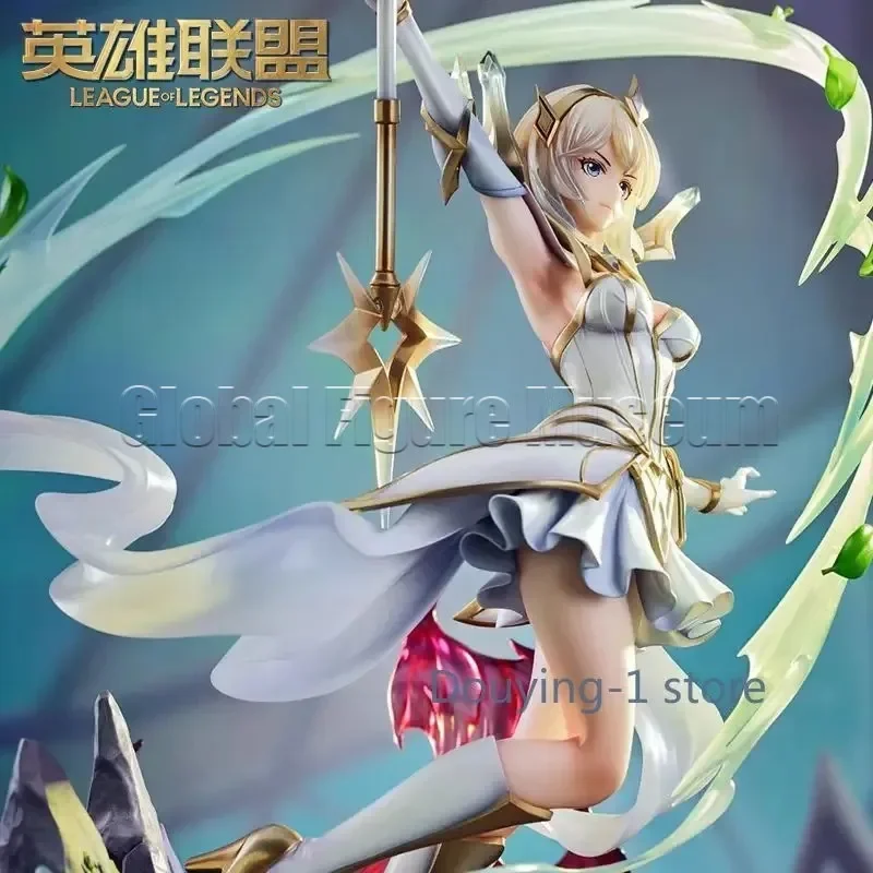 In Stock League of Legends Champion Grand Elementalist Lux 1/7 Statue Action Figure Model Collection in Collaboration with GSAS