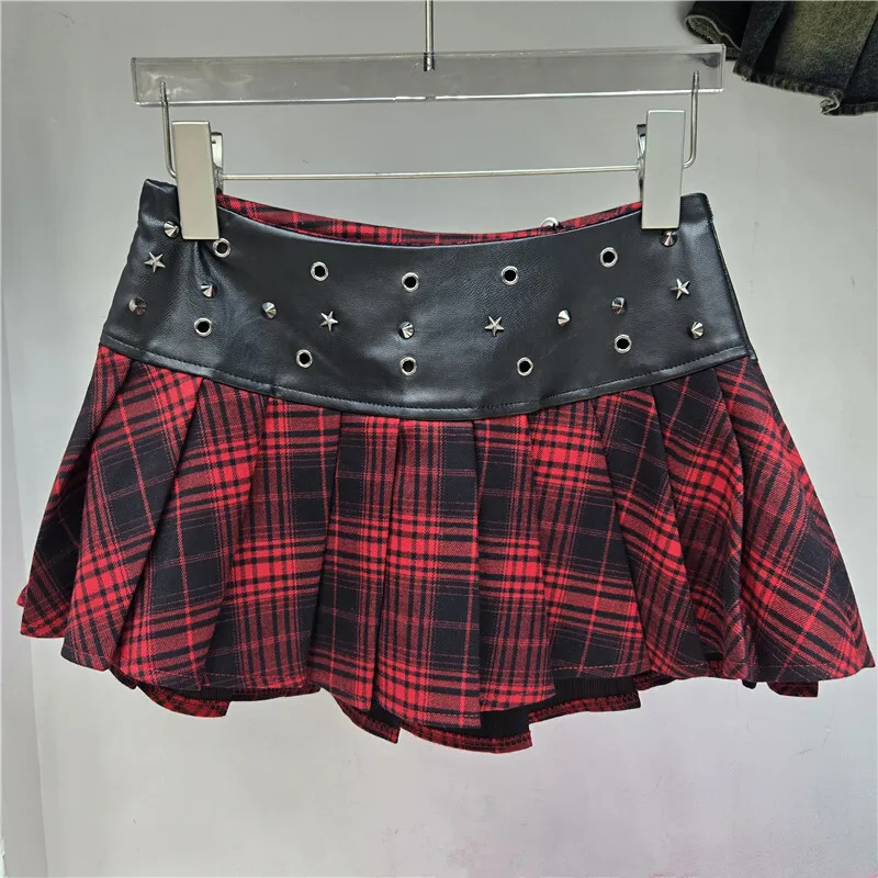 WTHT العصرية المرأة بولي Leather الجلود تقسم منقوشة البسيطة مطوي التنانير 2025 الخريف موضة عالية الخصر ألف خط تنورة الإناث 1LS2538