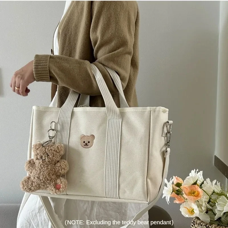 Bolso para mamá con bordado de oso, bolsa de lona A cuadros con correa, bolsa de pañales de viaje para mujer, bolso de mano ligero para mamá