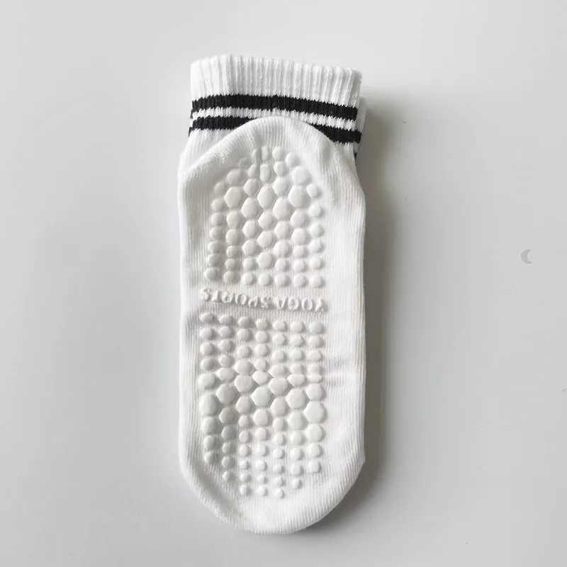 1/5 Pair Women's Silicone Anti Slip Pilates Yoga Socks Sweat Absorbing Breathable Casual Dance Fitness All Season Sports Socks