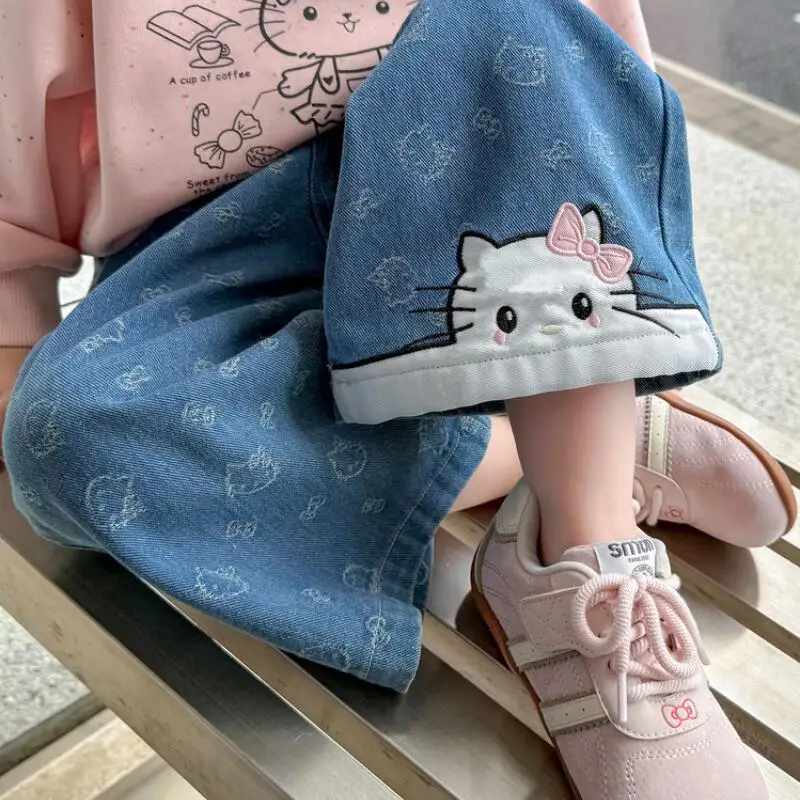 مرحبا كيتي الفتيات الجينز الخريف جديد المألوف Kawaii الكرتون المطرزة السراويل الأطفال الحلو لينة مستقيم الساق السراويل