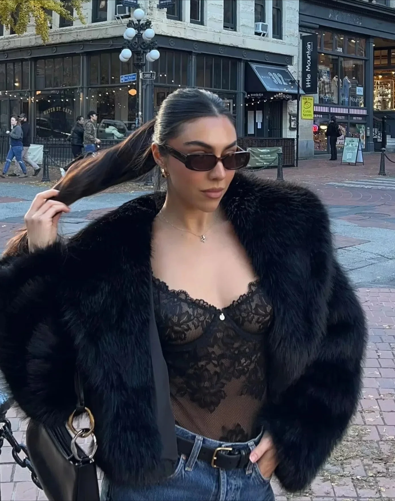 

Winter Autumn Faux Fur Coat Fashion Thick Shawl Collar Fox Fur Jacket High-Quality Fluffy Plush Overcoat Short Fur Coat