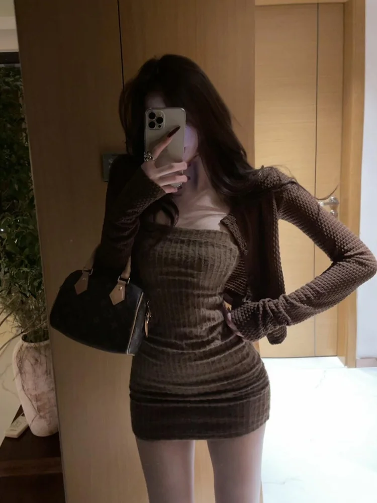 

Вязаный топ-бандо Syj ujia и короткая юбка с высокой талией для женщин, облегающие, с длинным рукавом, высоким воротом, осенняя мода, большие размеры