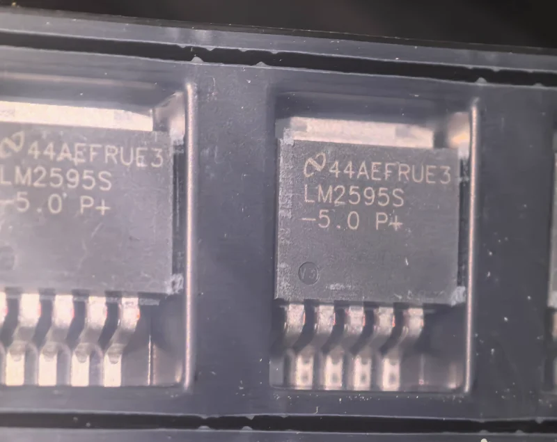 8PCS LM2595S-3.3/5.0/ADJ LM2595SX-3.3/5.0/ADJ to-263 100% New original Chipset IC Electronic Component SMD