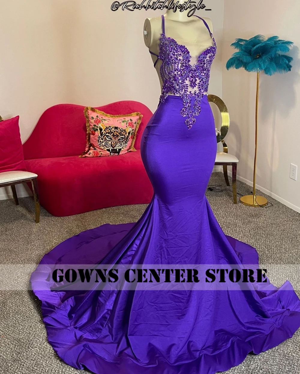 Abiti da ballo viola con spaghetti per ragazze nere Perline di cristallo Strass 2026 Compleanno Abito di lusso Abito da sera Mantello personalizzato