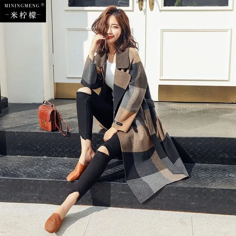 Autumn And Winter New Korean Version Of loose Temperament Plaid Long Woolen Coat Women Waist Tie Slim Fashion Woolen Coat Tide.