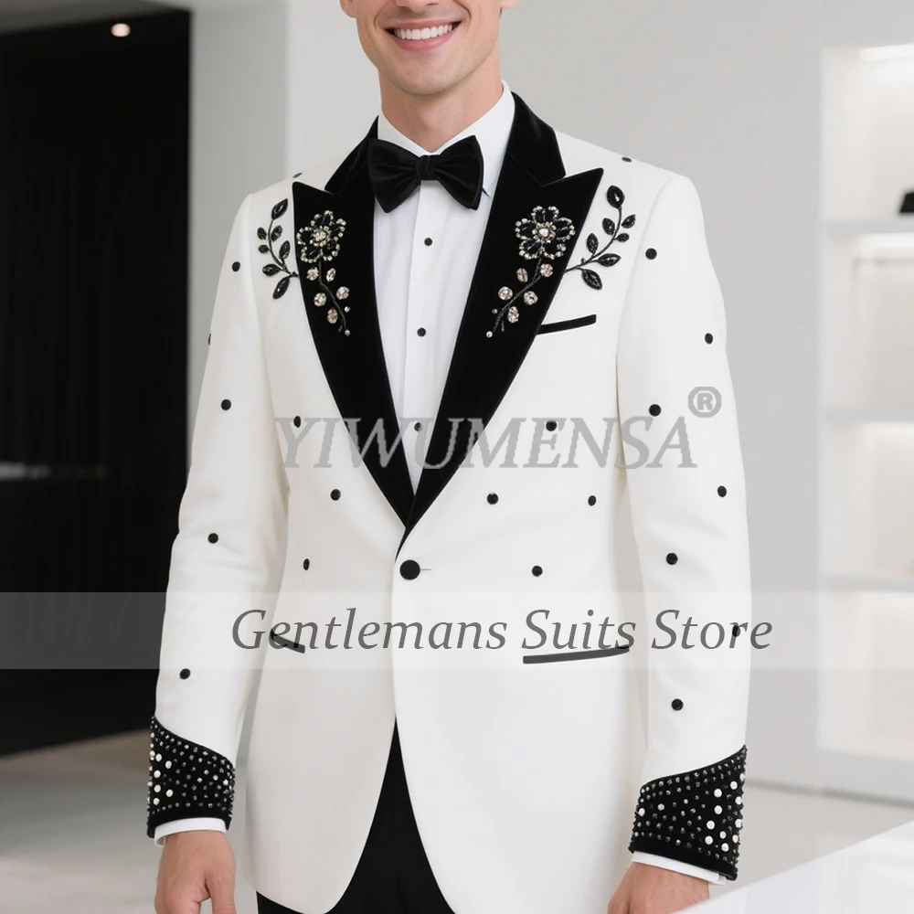 

Crystals Beaded Suits Men For Wedding Black Peaked Label Groom Blazers Outfits 2 Pieces Sets Jacket Pants Suits Ternos Completo