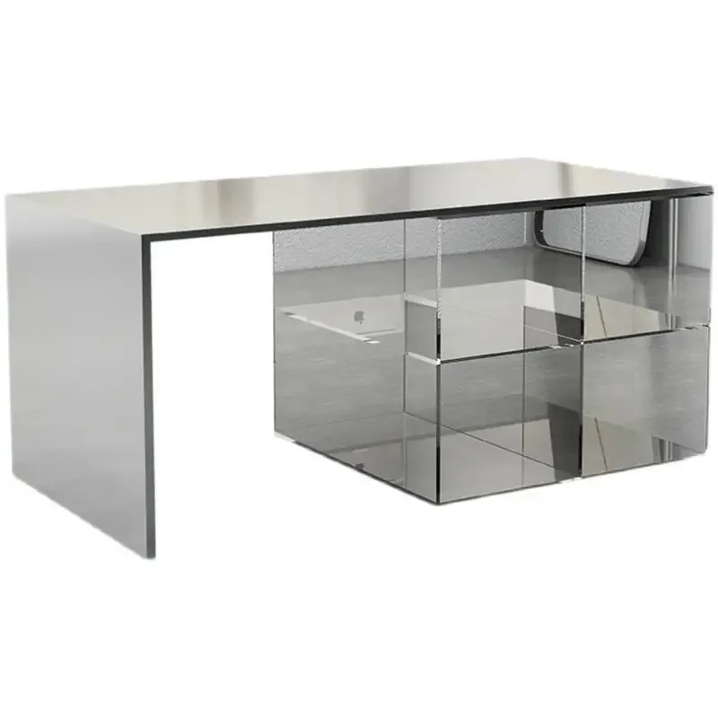 

A flowing table is placed