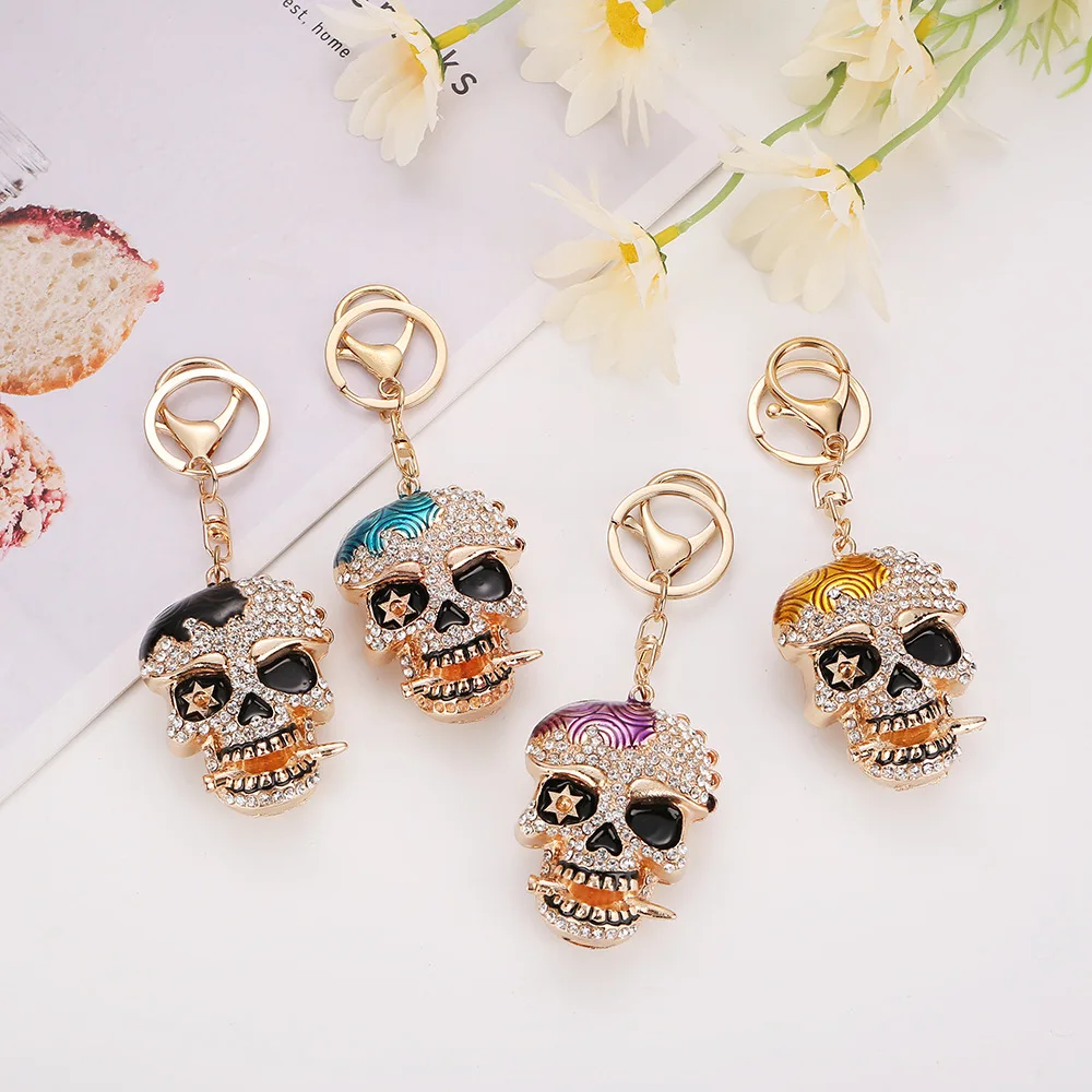 Rhinestone Skull Keychain Alloy Crystal Skeleton Key Ring Creative DIY Jewelry Accessory  Suitable for giving gifts to friends